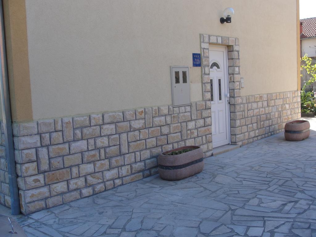 Apartments Lalic Vodice Ngoại thất bức ảnh